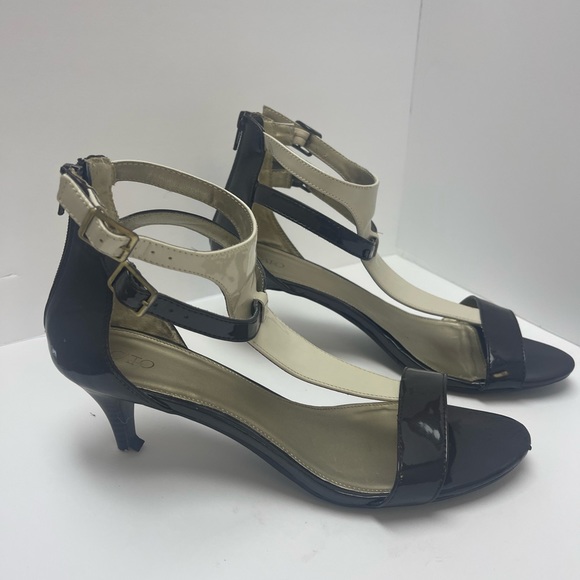 Cato. Brown cream low heel size 11wide - Picture 1 of 4